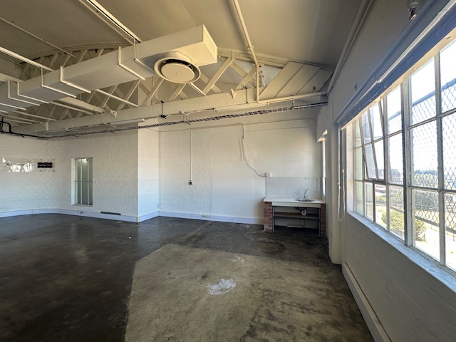 To Let commercial Property for Rent in Woodstock Western Cape